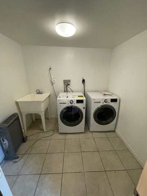 Building Photo - 2743 4th St NE