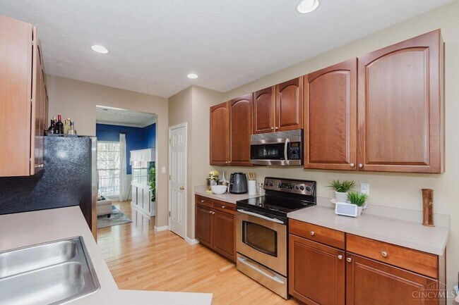 Building Photo - 9656 Olde Georgetown Way