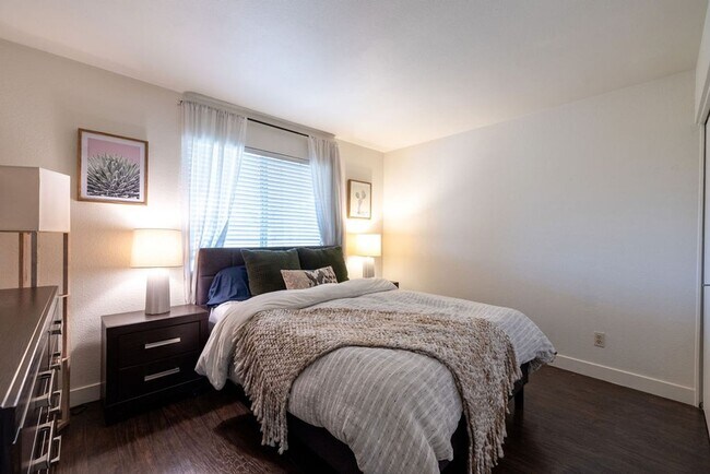 Building Photo - Charming 3BR House in Phoenix