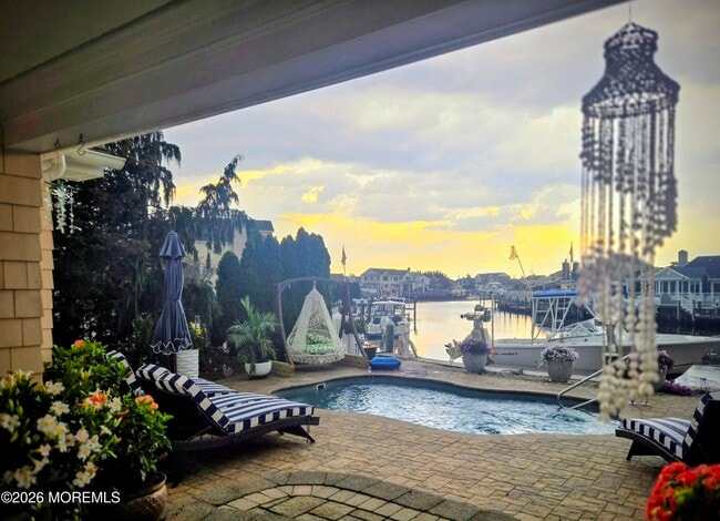 Building Photo - 1518 Laguna Dr