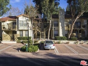 Building Photo - 973 Westcreek Ln