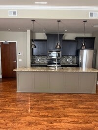 Building Photo - 822 Garrison Ave