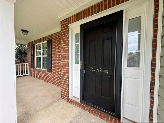 Building Photo - 82 Sonora Dr