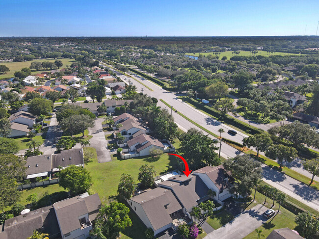 Building Photo - 13403 Bedford Mews Ct