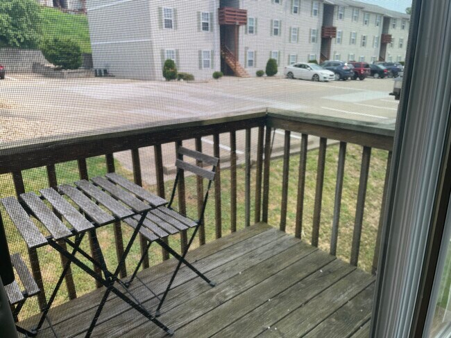 Building Photo - 206 Stone Gate Cir