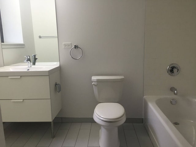 Floorplan - 5524-5526 S. Everett Avenue