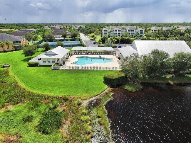 Building Photo - 2160 Heron Lake Dr