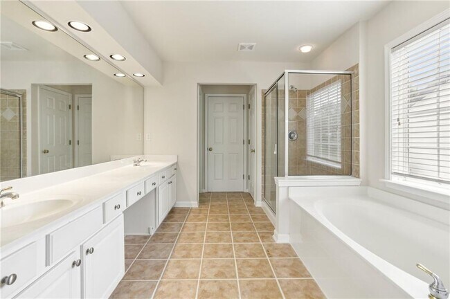 Building Photo - 11563 Twickham Ct