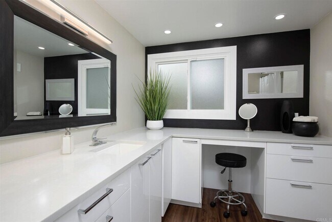 Building Photo - Turn-key 2 Bed 2 Bath retreat in Oceana 55...