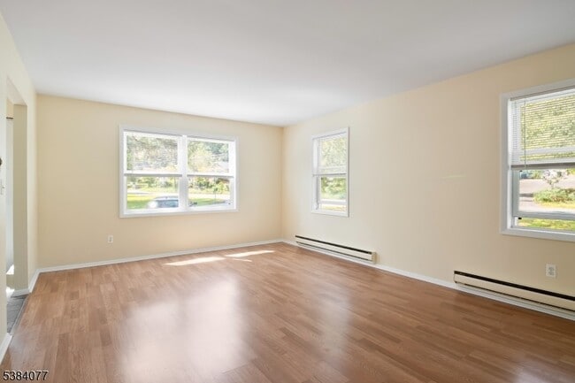 Building Photo - 4 White Birch Trail