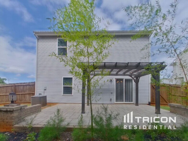 Building Photo - 9721 Crooms Ct