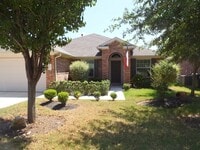 Building Photo - Buda: Whispering Hollow