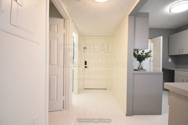 Building Photo - Prime Rental: Spacious 2-Bed, 2-Bath In Carmel Lakes Gated Community