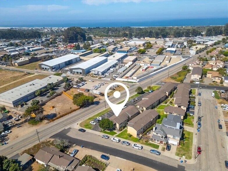 Building Photo - 1084 Baden Ave