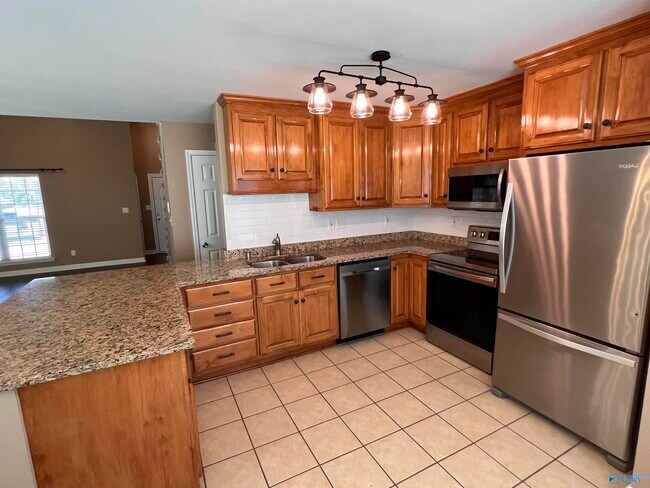 Building Photo - 110 Tudor Pl