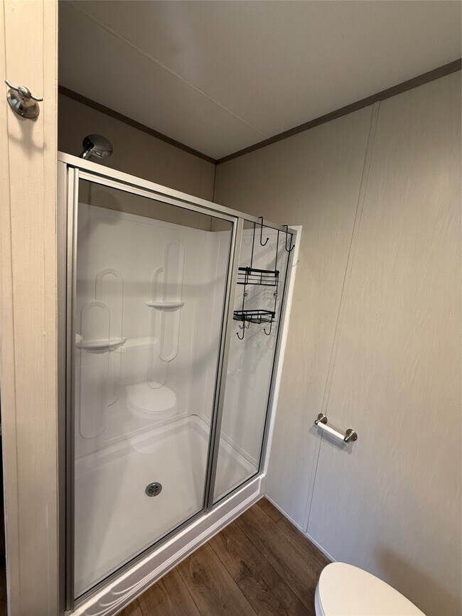 Building Photo - 327 County Rd 2296