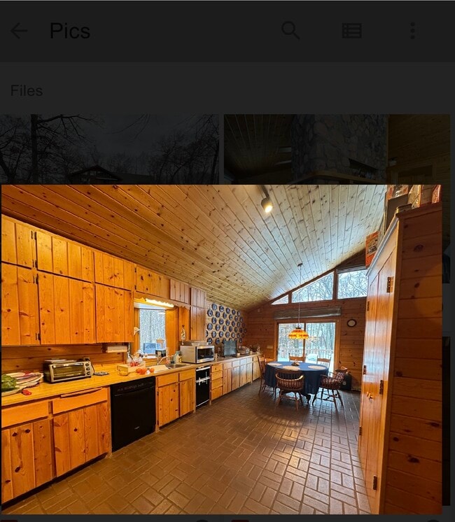 Primary Photo - 2141 Poplar Ln