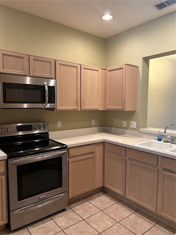 Building Photo - 3164 River Branch Cir