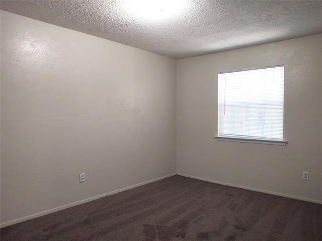 Building Photo - 703 E Shady Grove Rd
