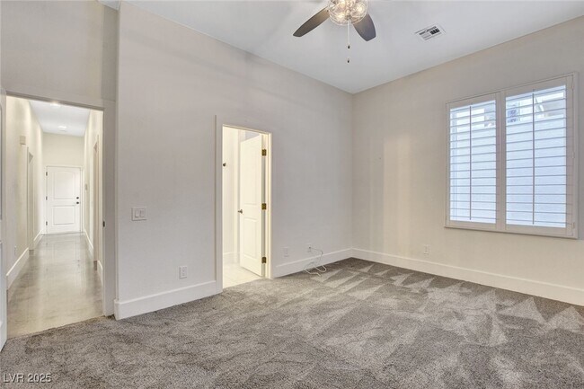Building Photo - 10728 Elm Ridge Ave