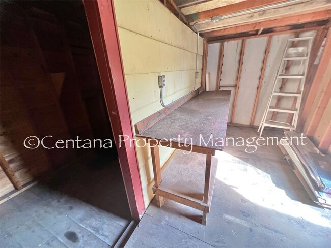 Building Photo - Cozy Remodeled ONE Bedroom Suite nestled in Anaconda!