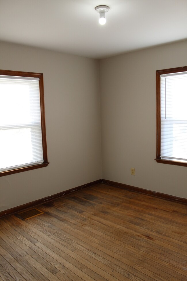 Building Photo - 1749 Piedmont Rd