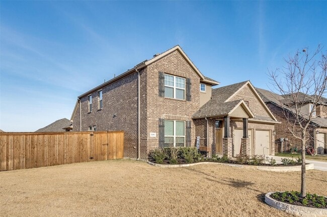 Building Photo - 5490 Peregrine Ln