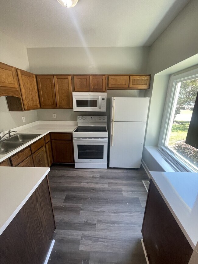 Building Photo - 6140 Loch Laural Ln