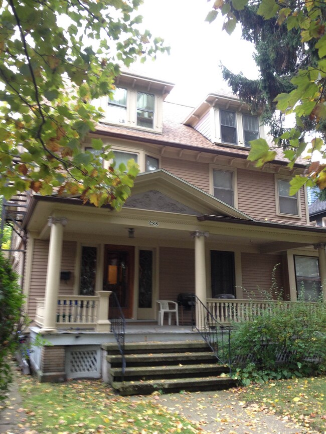 Primary Photo - 288 Dartmouth St