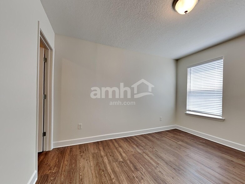 Building Photo - 3026 Eagle Blf Wy