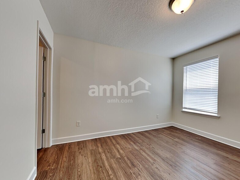 Building Photo - 3026 Eagle Bluff Way