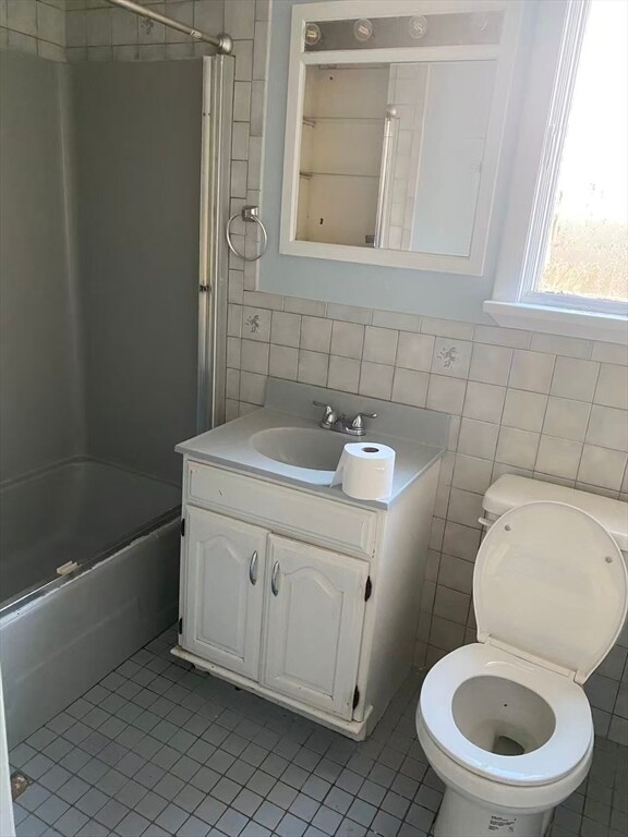 Building Photo - 91 Beltran St