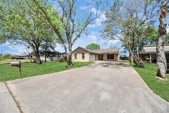 Building Photo - 1133 Kingston Dr