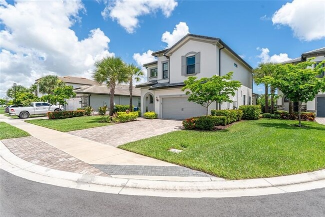Building Photo - 4470 Gramercy Dr