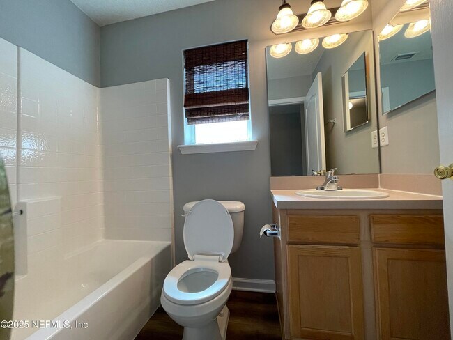 Building Photo - 6942 Nichols Creek Dr