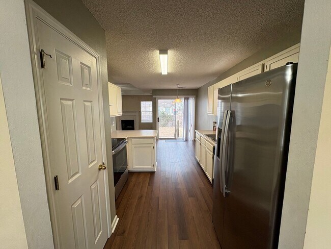 Building Photo - Great Georgetown Home