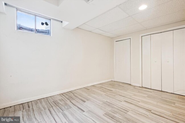 Building Photo - 15120 Watergate Rd