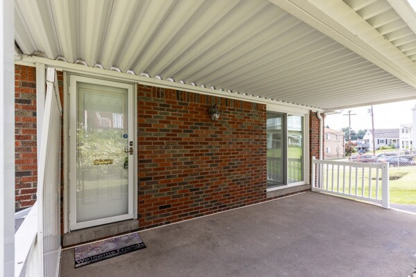 Building Photo - 851 Florence Ave