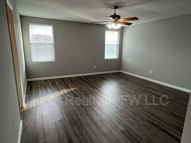 Building Photo - 3849 Irish Setter Dr