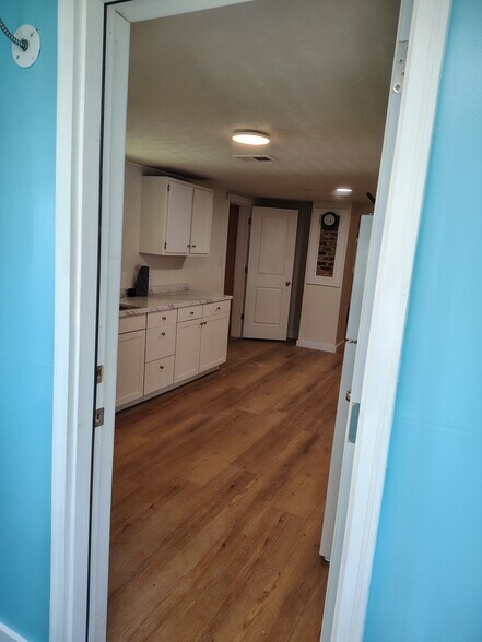 Building Photo - 510 Goins Rd