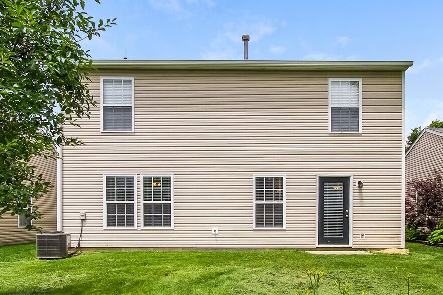 Building Photo - 6305 E Mariah Hill Ln