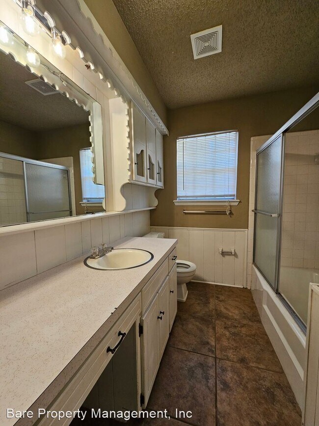 Building Photo - 3 br, 2 bath House - 1703 Village Drive