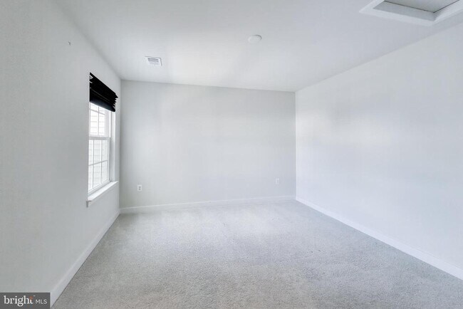 Building Photo - 11330 Meridian Hill Way