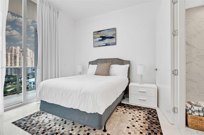 Building Photo - 17550 Collins Ave