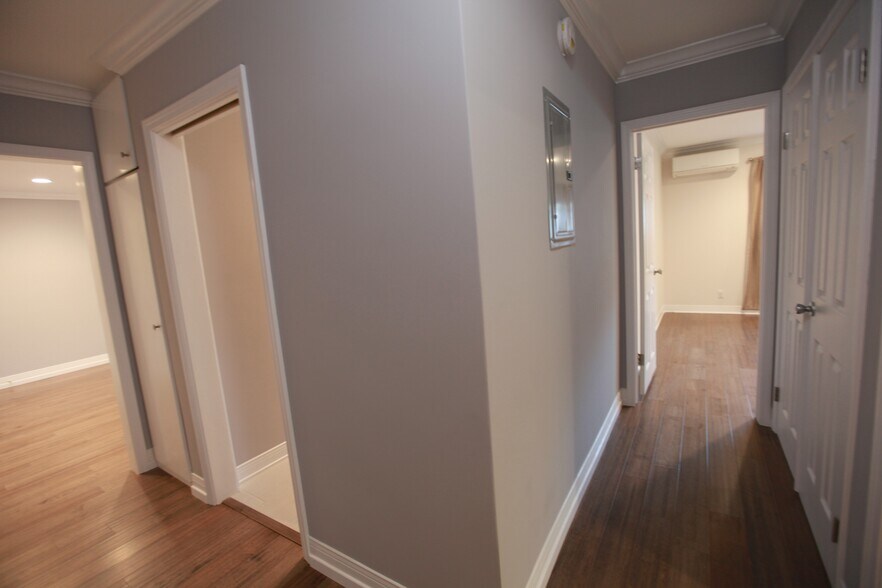 Building Photo - 1143 6th St