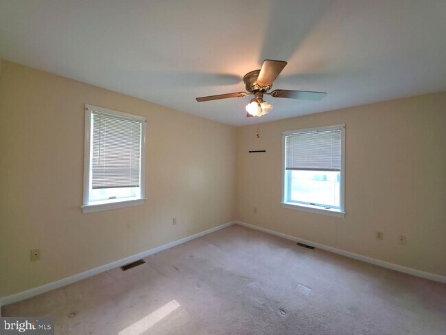 Building Photo - 4838 Landis Ave