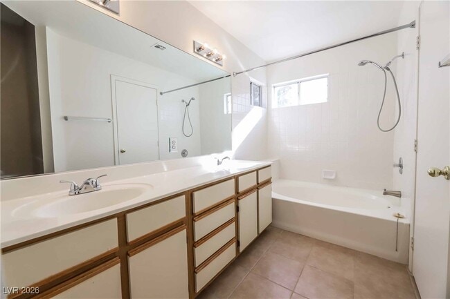 Building Photo - 512 SUTTERS MILL Rd