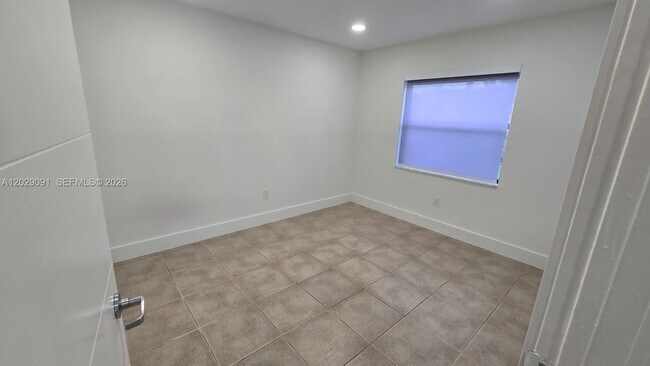 Building Photo - 6515 W 26th Dr