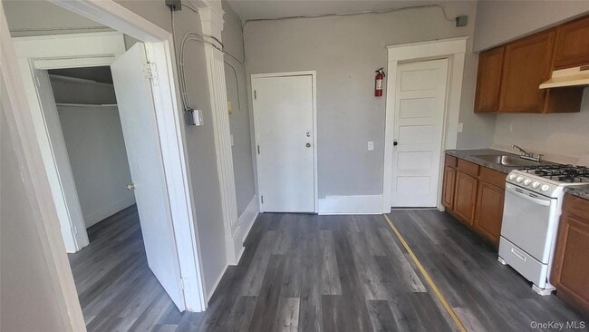 Building Photo - 65 S Hamilton St