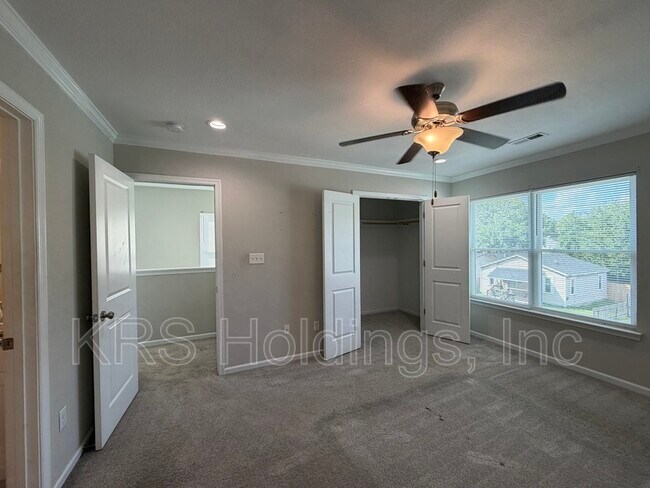 Building Photo - 125 Charlotte Ave